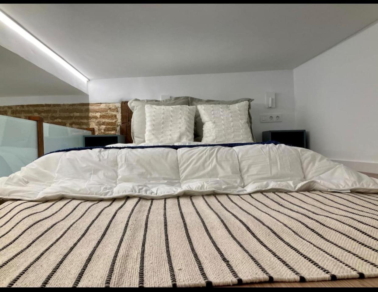 Encantador Apartamento De 39M2 En El Centro De Madrid Luaran gambar